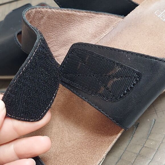 Dansko Vienna Black Low Wedge Sandals EU 41 - Picture 5 of 8